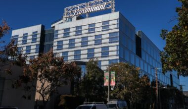 Democrats call for review of Paramount's Middle Eastern financial backers