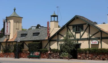 The last days of 99-year-old Taix: Stolen art and French onion soup lines