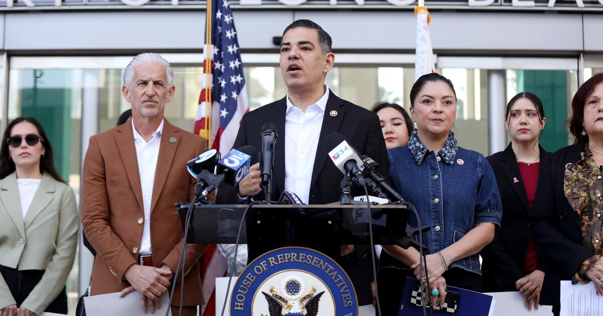 Candidates scramble after redistricting shakes up California congressional races