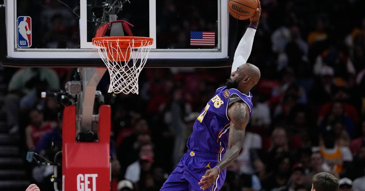 Luka Doncic (40 points) and LeBron James (30) lead Lakers to win over Rockets