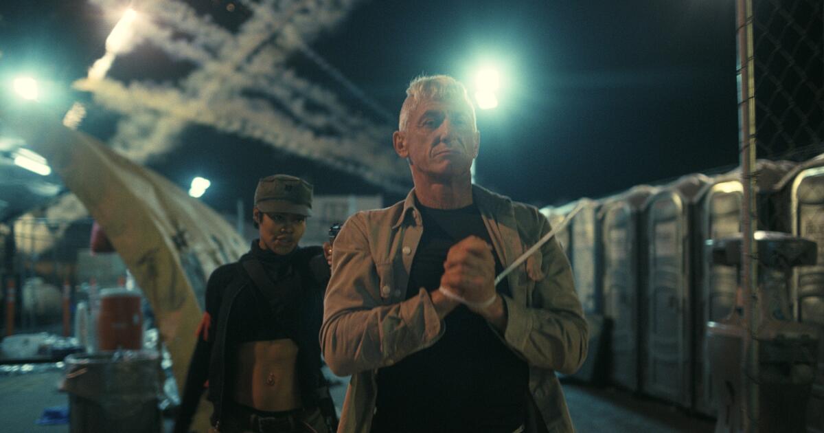 Sean Penn wins supporting actor Oscar for 'One Battle After Another'