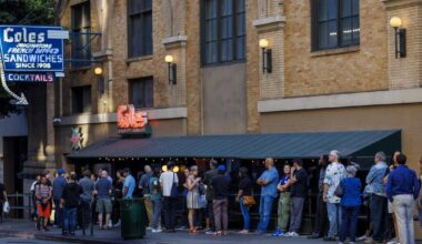 Historic Cole's set to close permanently with collaborative French dips