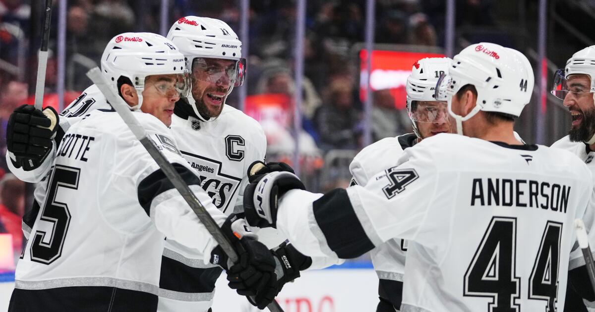 Kings defeat Islanders to move into final wild-card spot