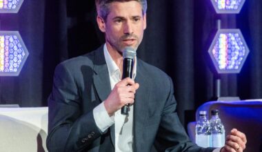 California governor candidate Matt Mahan unveils government reform plan