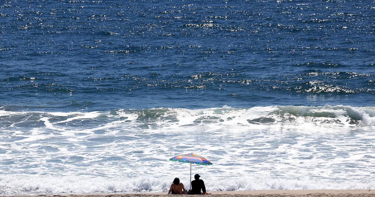 Teen injured in shooting at Dockweiler Beach
