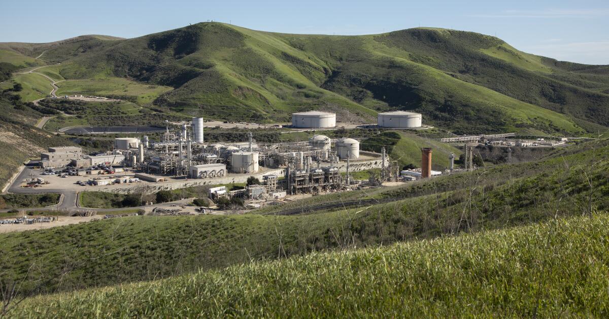 Trump administration illegally ordered restart of Central Coast oil pipelines, state lawsuit says