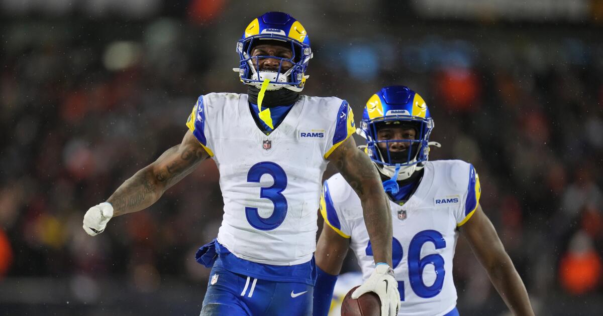 Rams sign Kam Curl to 3-year deal; Darious Williams retires