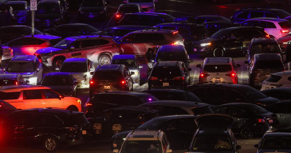 Trump administration tries to further dissolve California's clean car rules