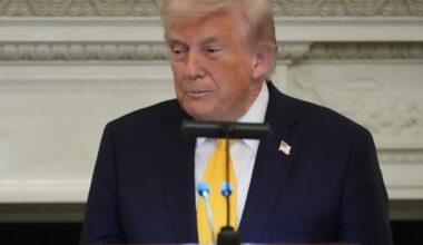 White House moves to strip California and other states of AI regulation power