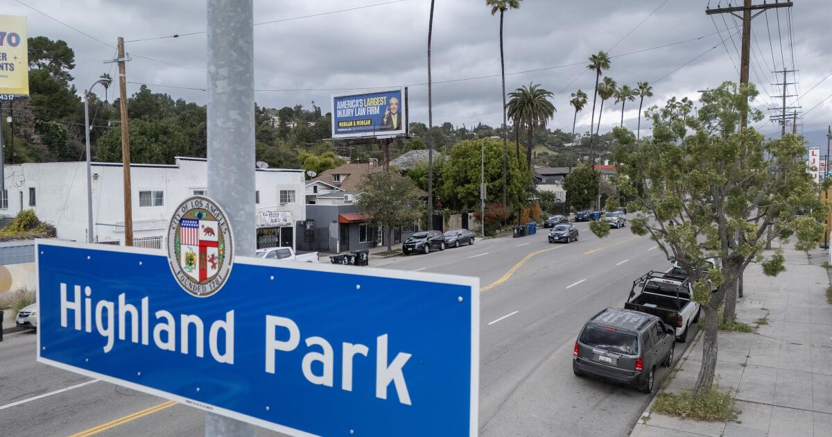 Hip L.A. neighborhood installing emergency sirens to warn of ICE raids