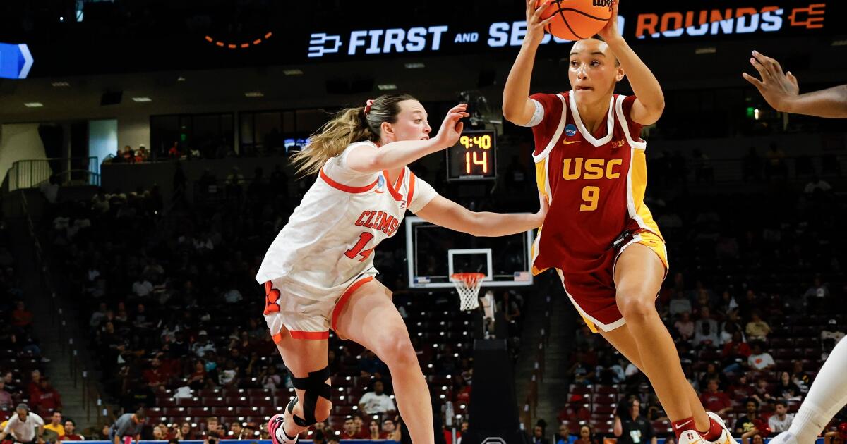 Lindsay Gottlieb, USC have already proved this season is no preamble