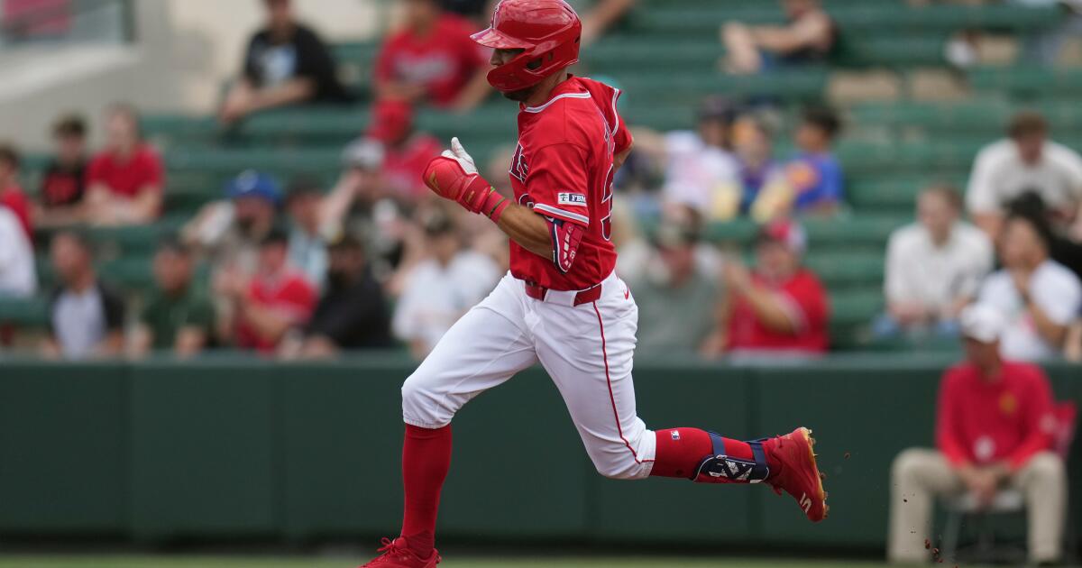Angels release utilityman Chris Taylor, reliever Hunter Strickland