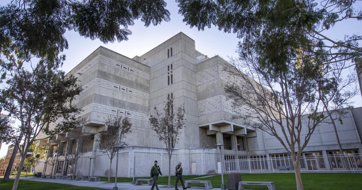 Orange County sheriff's deputy shot fiancée nine times, prosecutors say