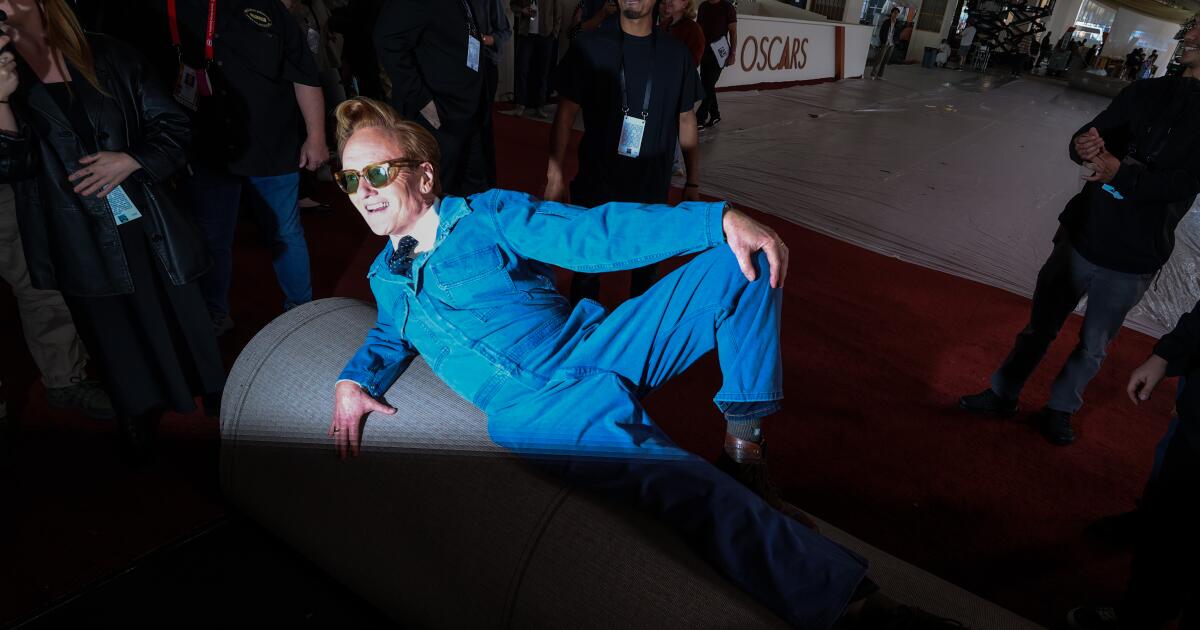 Conan O'Brien says addressing politics at Oscars is a 'dance'