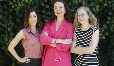 People in polyamorous relationships fight shame, demand legal protections