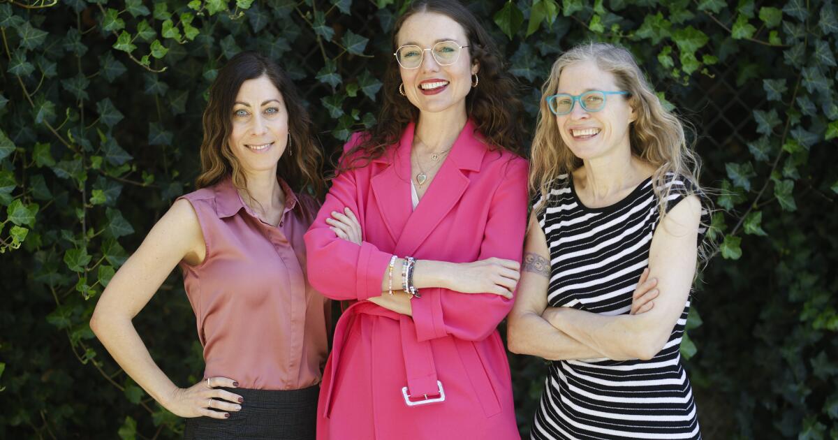 People in polyamorous relationships fight shame, demand legal protections