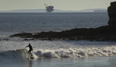 Trump administration sets stage to OK controversial offshore oil plan