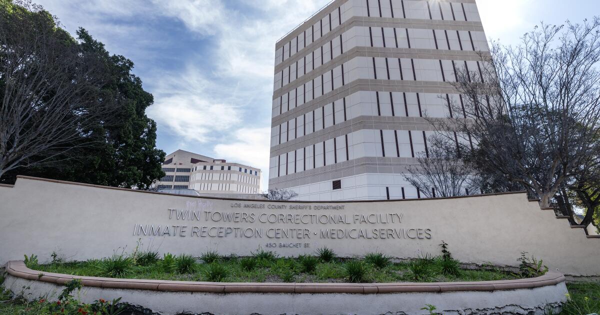 Sheriff asks federal agency to review L.A. jails after inmate deaths