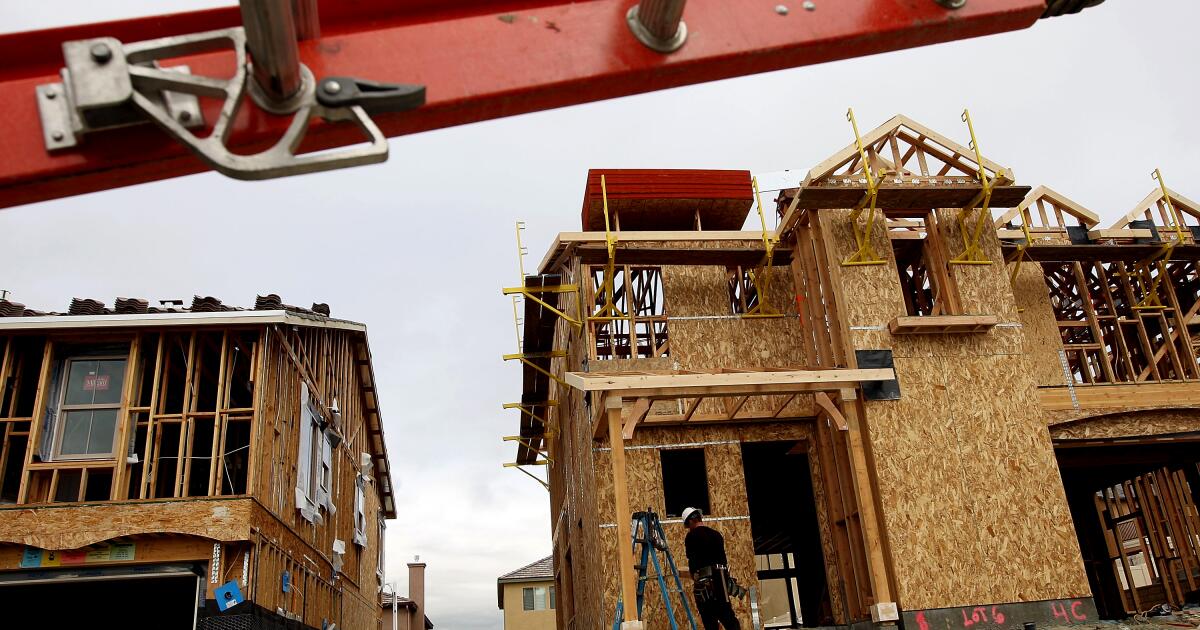 Contributor: Rent algorithms aren't the issue. California just needs more housing