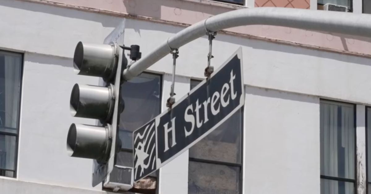 Bakersfield cancels Cesar Chavez Boulevard renaming plan