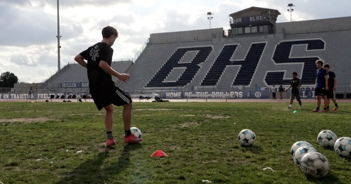 Bakersfield High soccer makes history with state playoff bid