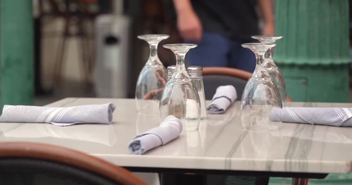 San Diego man builds website to help diners find restaurant meals under $10