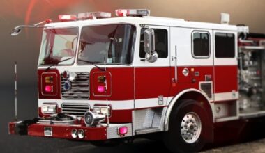 San Diego garage fire displaces eight