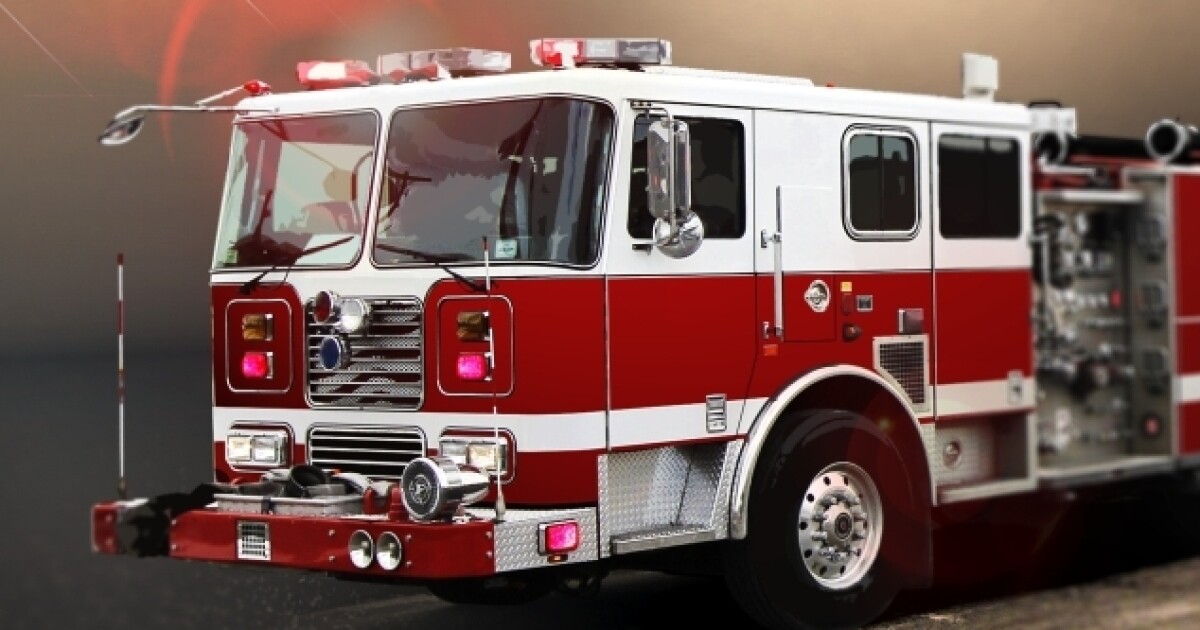 San Diego garage fire displaces eight