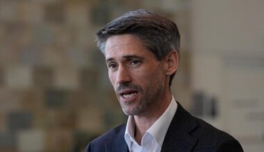 Top California Democrat Flops With Call for Candidates to Exit Governor's Race