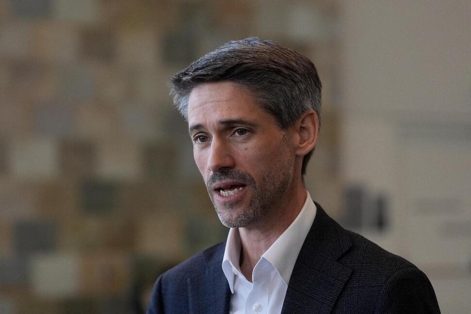 Top California Democrat Flops With Call for Candidates to Exit Governor's Race