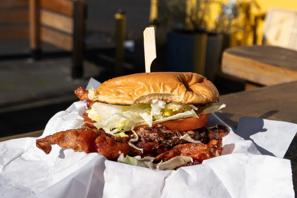 Hamburger with bacon