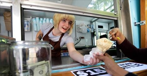 California’s $20 fast food minimum wage creates less jobs and lower income – Washington lawmakers foolishly still think it will work here