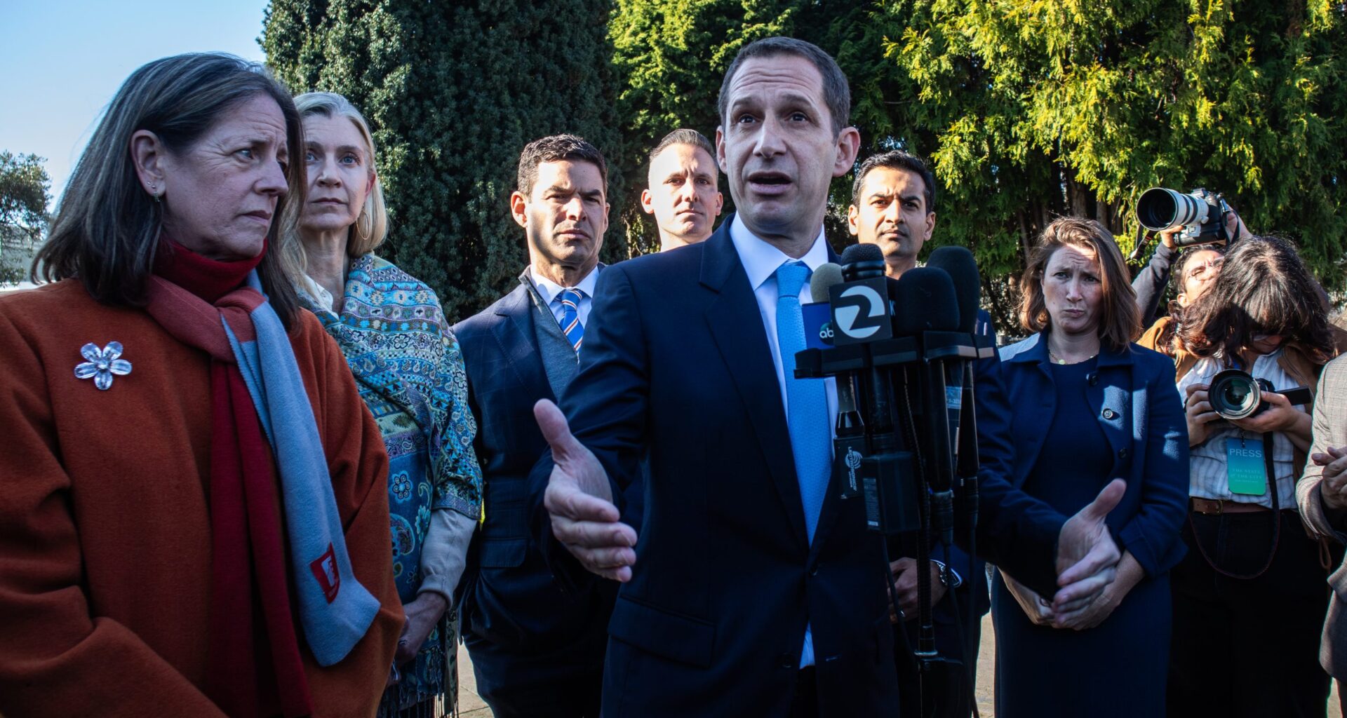 S.F. Ethics Commission will weigh in on Lurie-Trump phone records