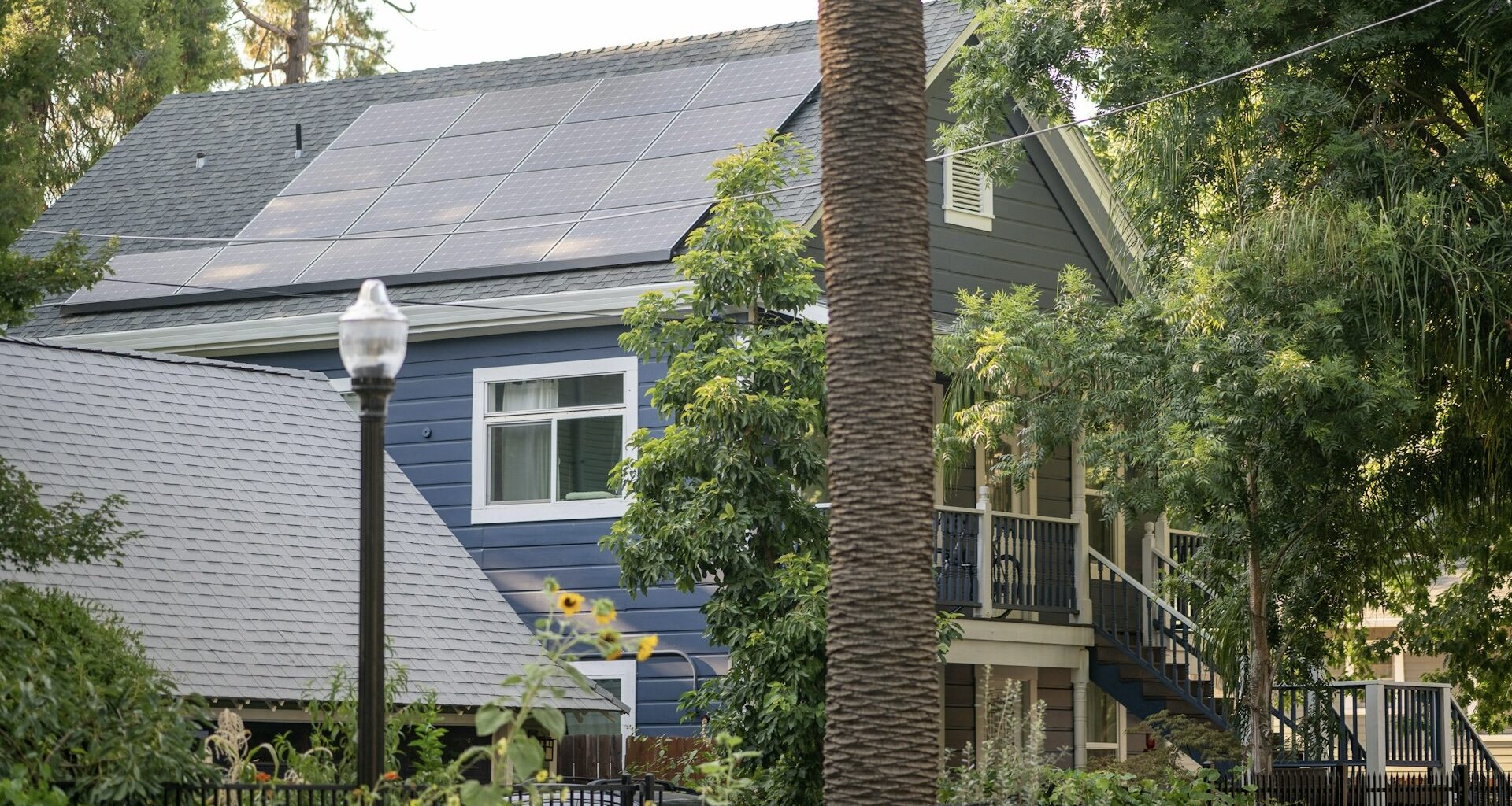California neighbors cut carbon together » Yale Climate Connections