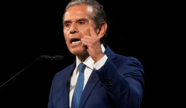 Former State Assembly Speaker and LA Mayor says California needs proven leadership as governor