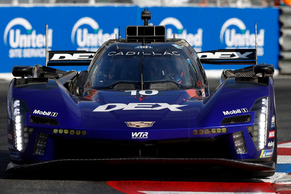 Heinrich Puts JDC Porsche On Top In Long Beach Practice