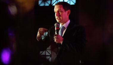 Daniel Lurie’s bodyguard shoved man before being slammed to ground