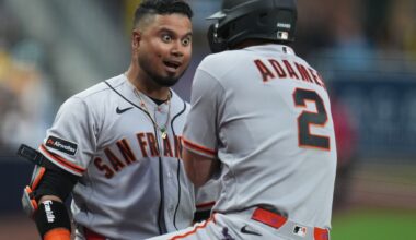 Giants’ offense no longer AWOL, pounds out 16 hits in rout of Padres