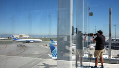 SFO’s best-kept secret is a free observation deck — no ticket needed