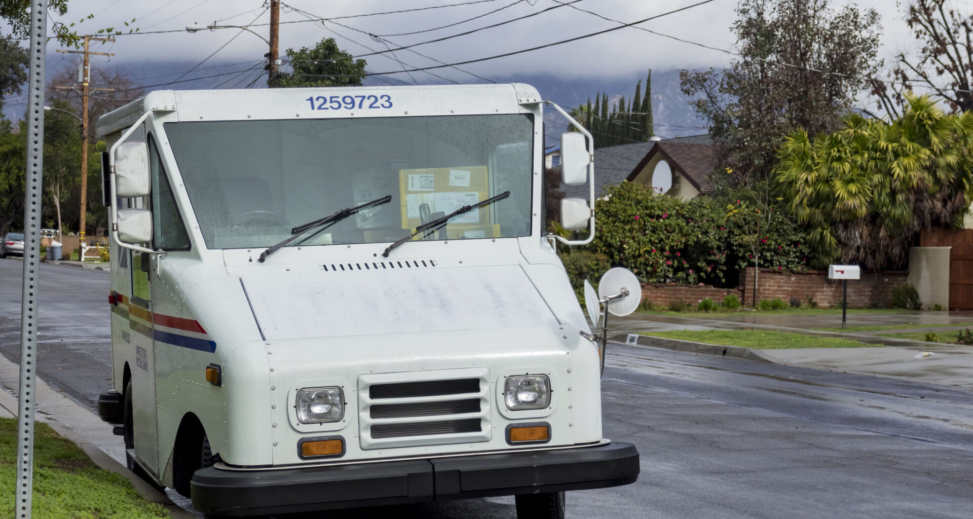 Bay Area man faces decades after attack on USPS carrier