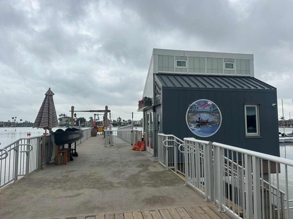 Gondola Café, offering waterside coffee service, opens – Press Telegram