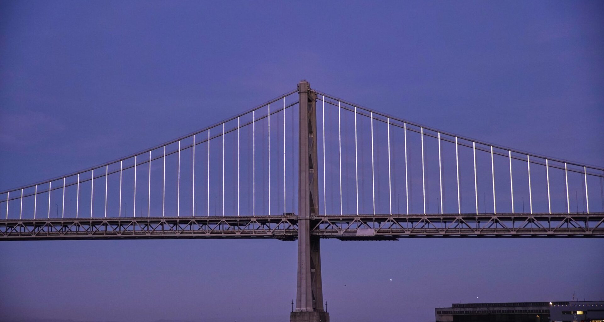 1 arrested following chaotic police chase that ended on Bay Bridge