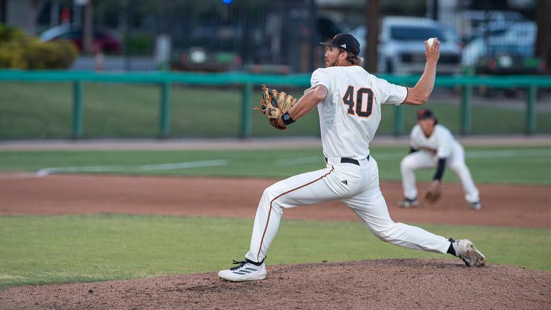 Baseball Remains on Road at Cal State Bakersfield