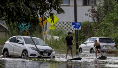 Hawaii flood threat grows as another drenching nears