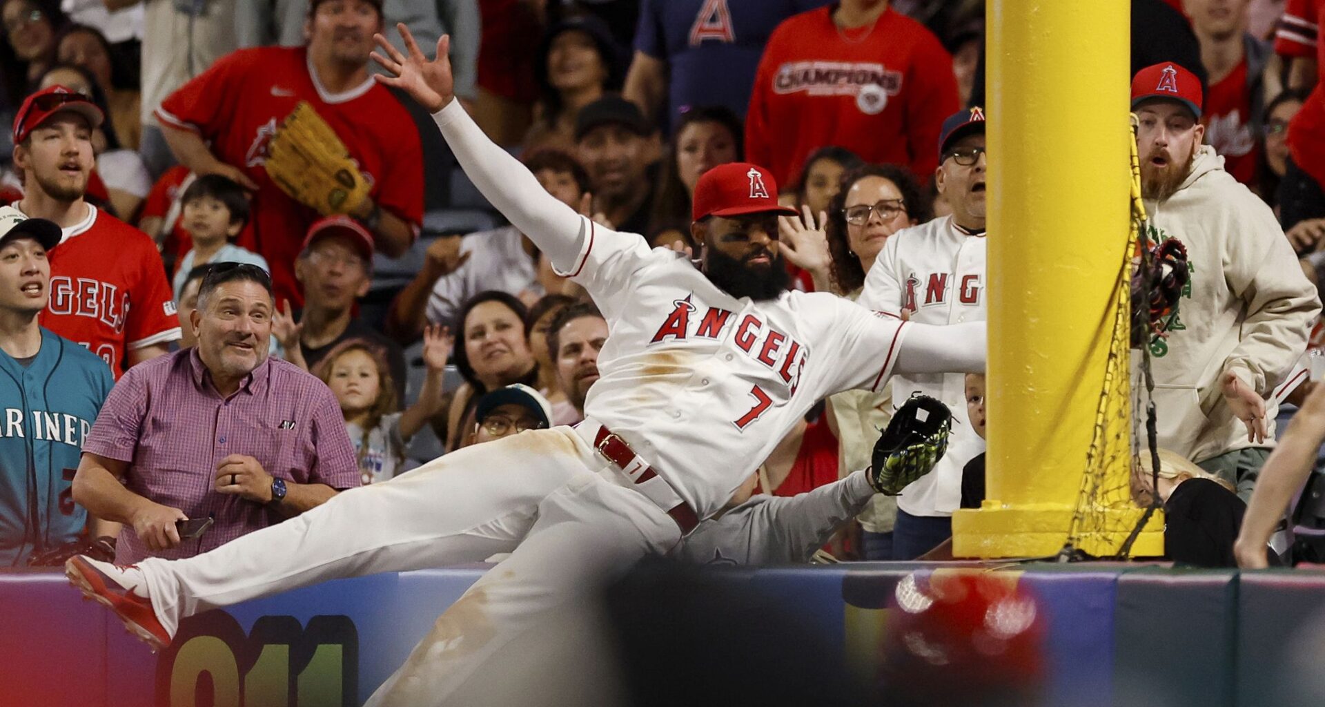 Neto homers and Adell robs the Mariners of 3 home runs in the Angels' 1-0 victory