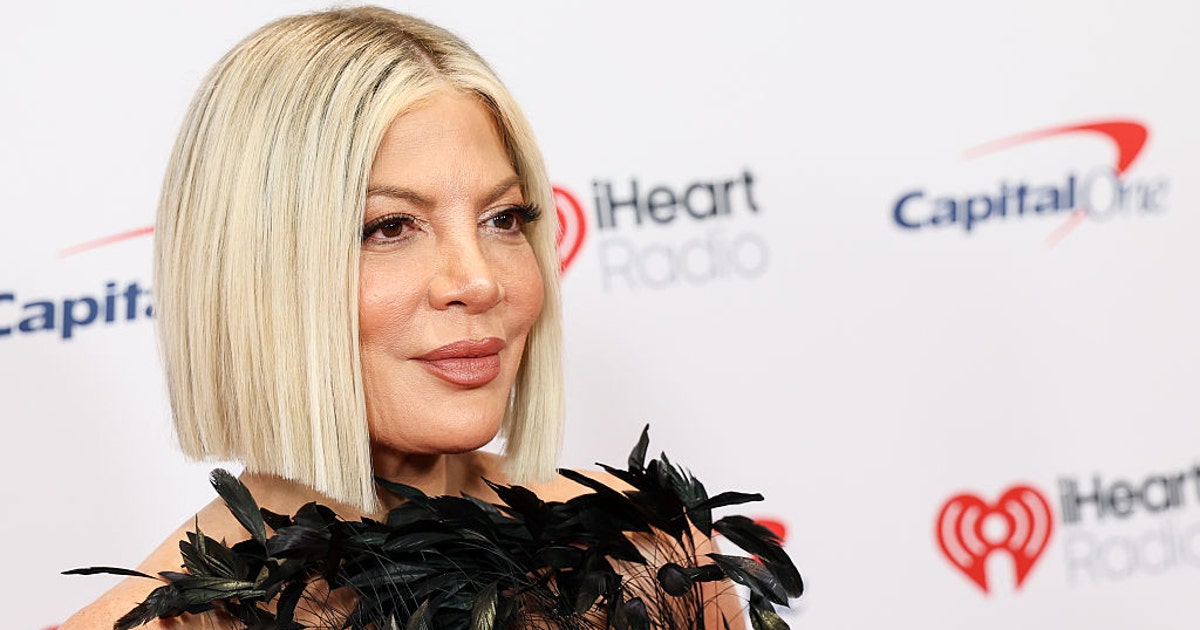 Tori Spelling, children taken to hospital after Southern California car crash