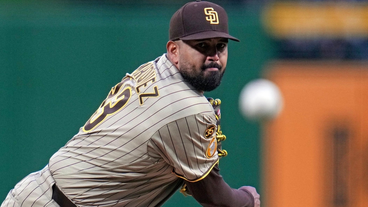 Germán Márquez gets 1st win with San Diego Padres in 2nd start