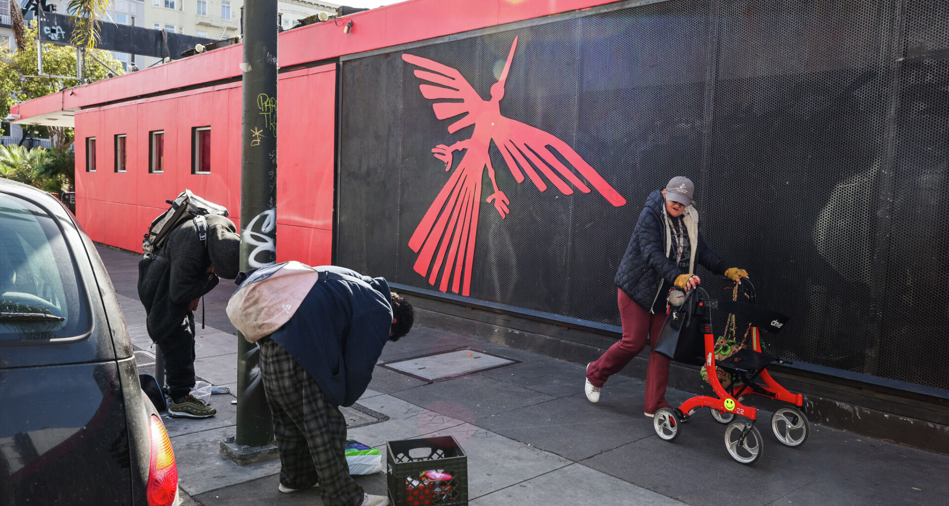 S.F. can continue giving out pipes, foil to drug users