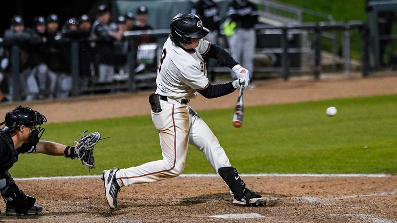Two Innings Make Difference in 8-1 Loss at Roadrunners