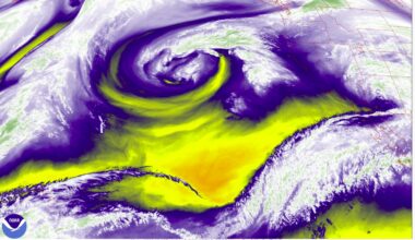 Incoming California weather system makes beautiful circle in sky